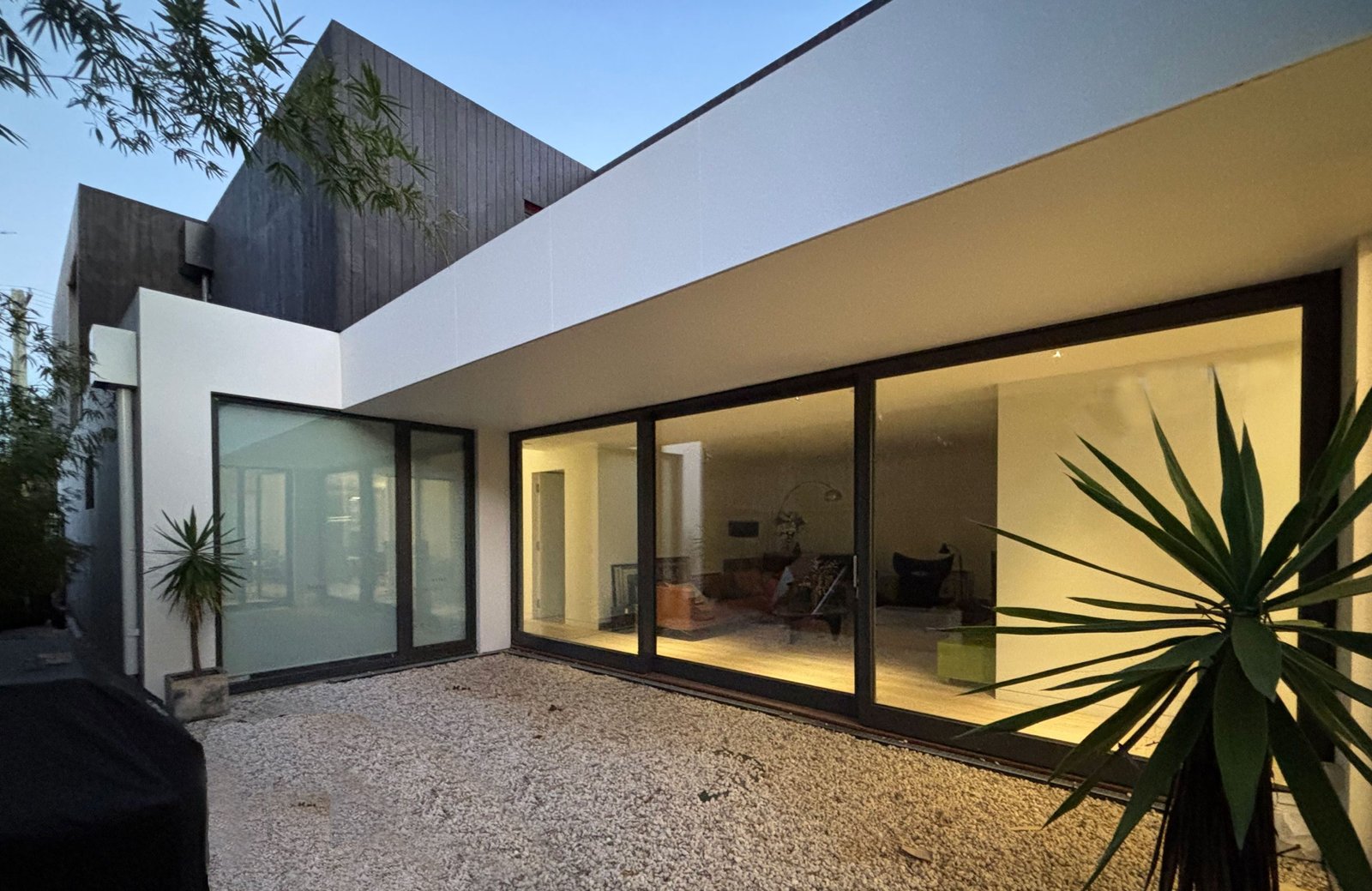 Courtyard-2---Copy Courtyard setting in a contemporary home